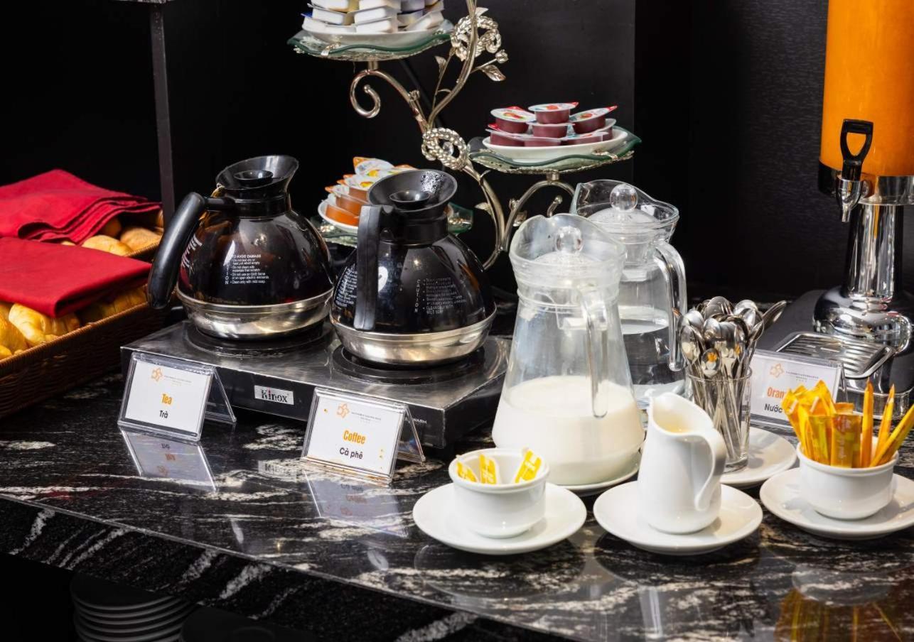 Artisan Hoan Kiem Hotel Hanoi Bagian luar foto
