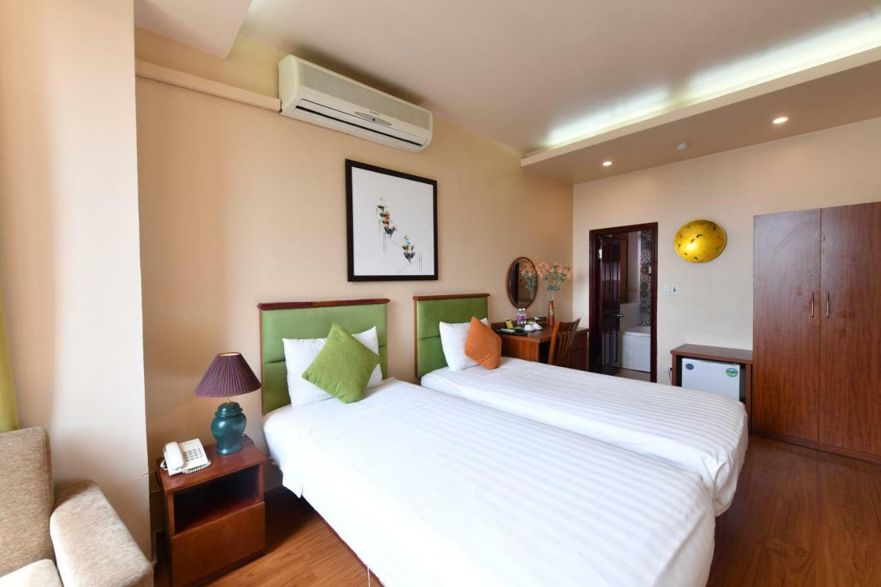 Artisan Hoan Kiem Hotel Hanoi Bagian luar foto