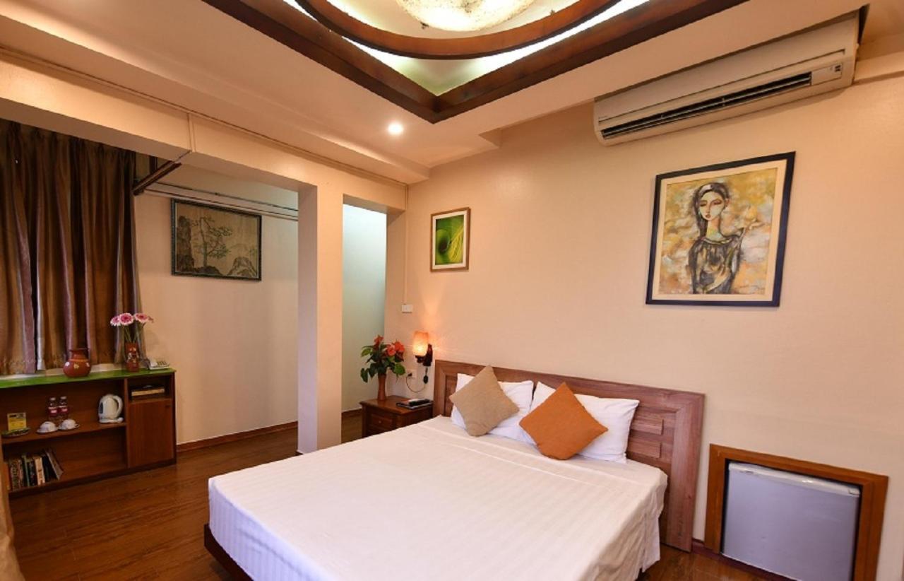 Artisan Hoan Kiem Hotel Hanoi Bagian luar foto