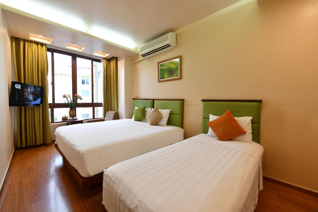 Artisan Hoan Kiem Hotel Hanoi Bagian luar foto